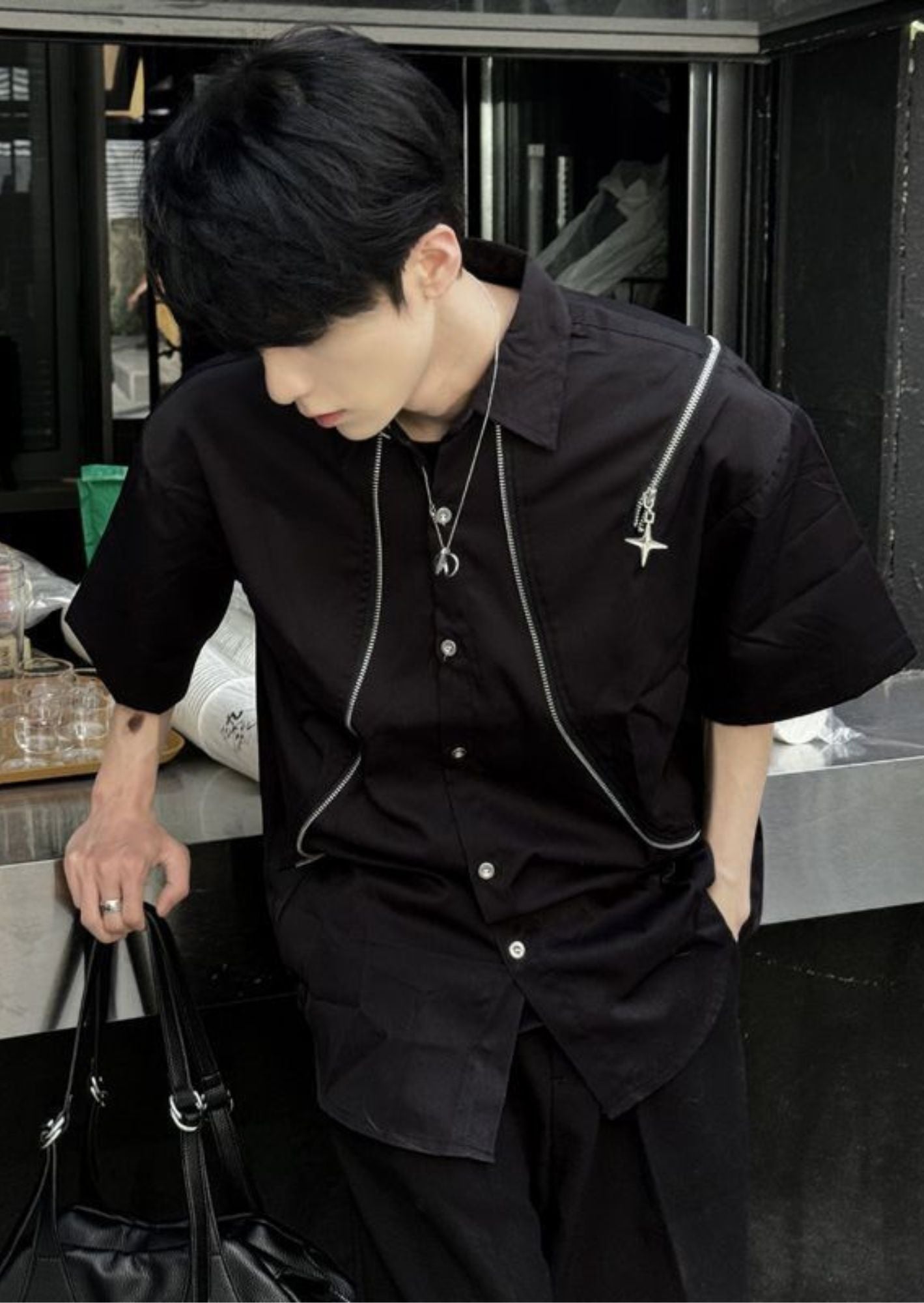 C-Drama Street Style Elegance - Black Asymmetric Zipper Detail Shirt - BASIC