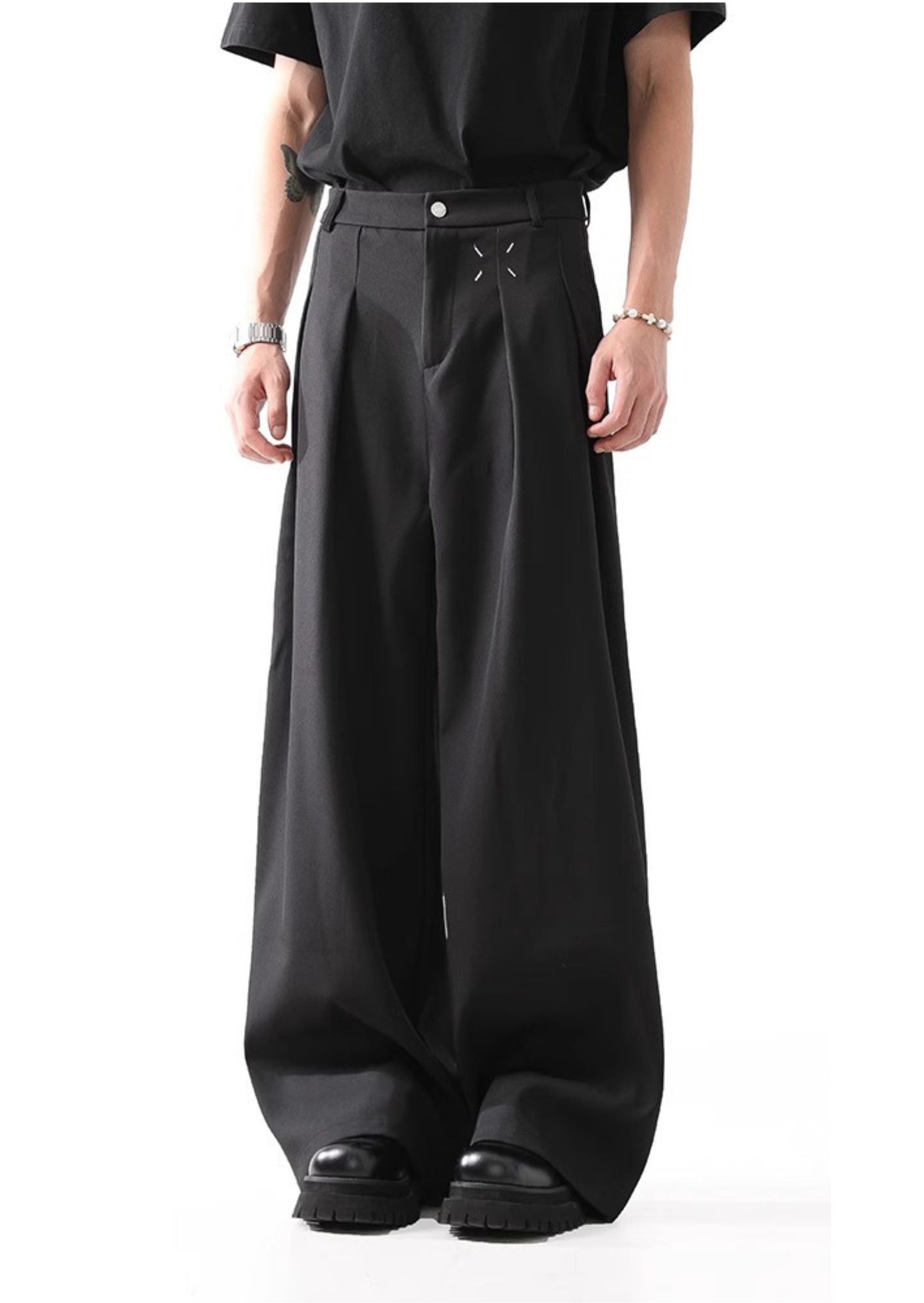 J-Drama Inspired Neo-Minimalist Elegance - Structured Wide-Leg Trousers with Tailored Pleats – BASIC
