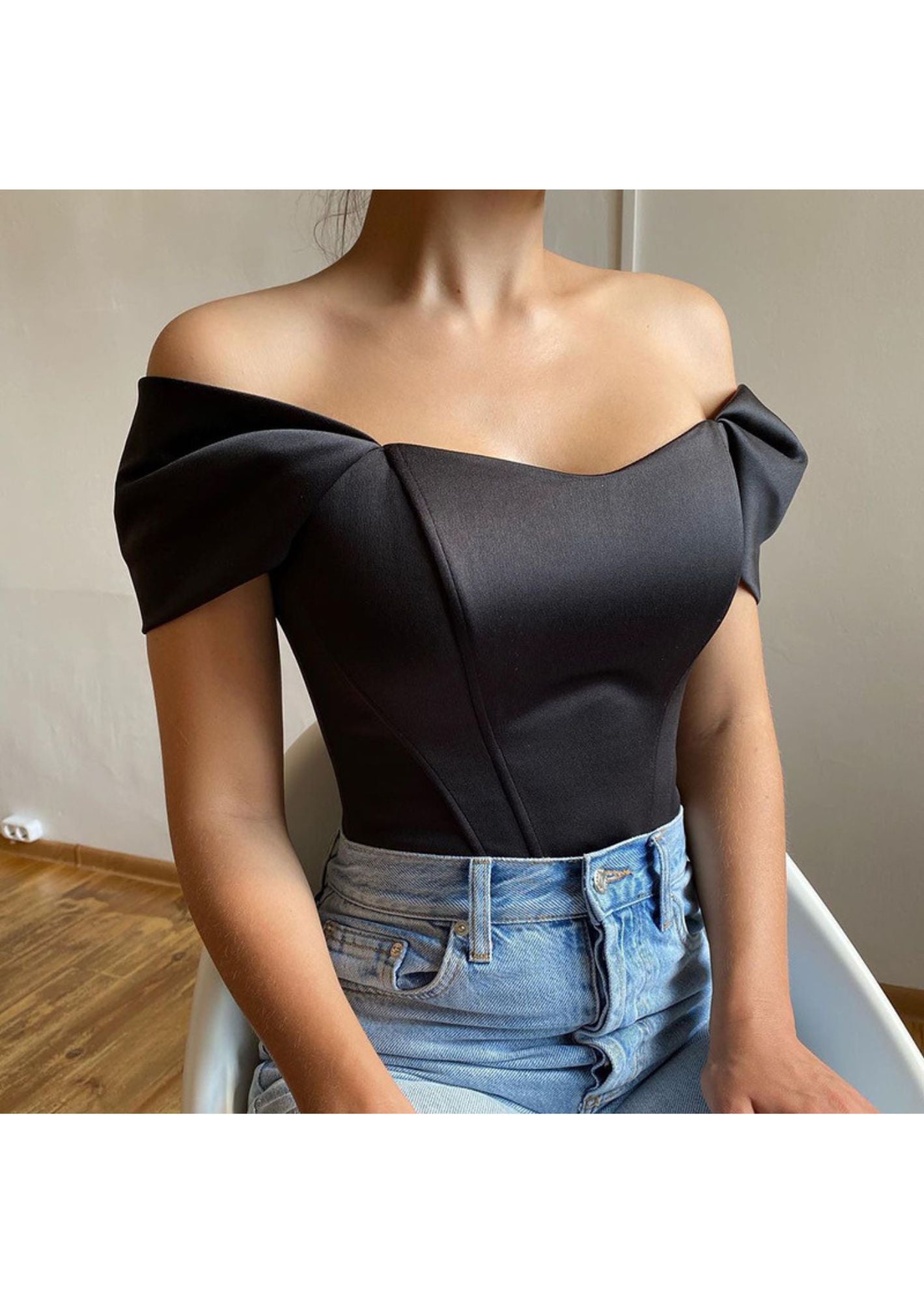 C-Drama Inspired Modern Elegance - Black Satin Off-Shoulder Sweetheart Corset Top – BASIC