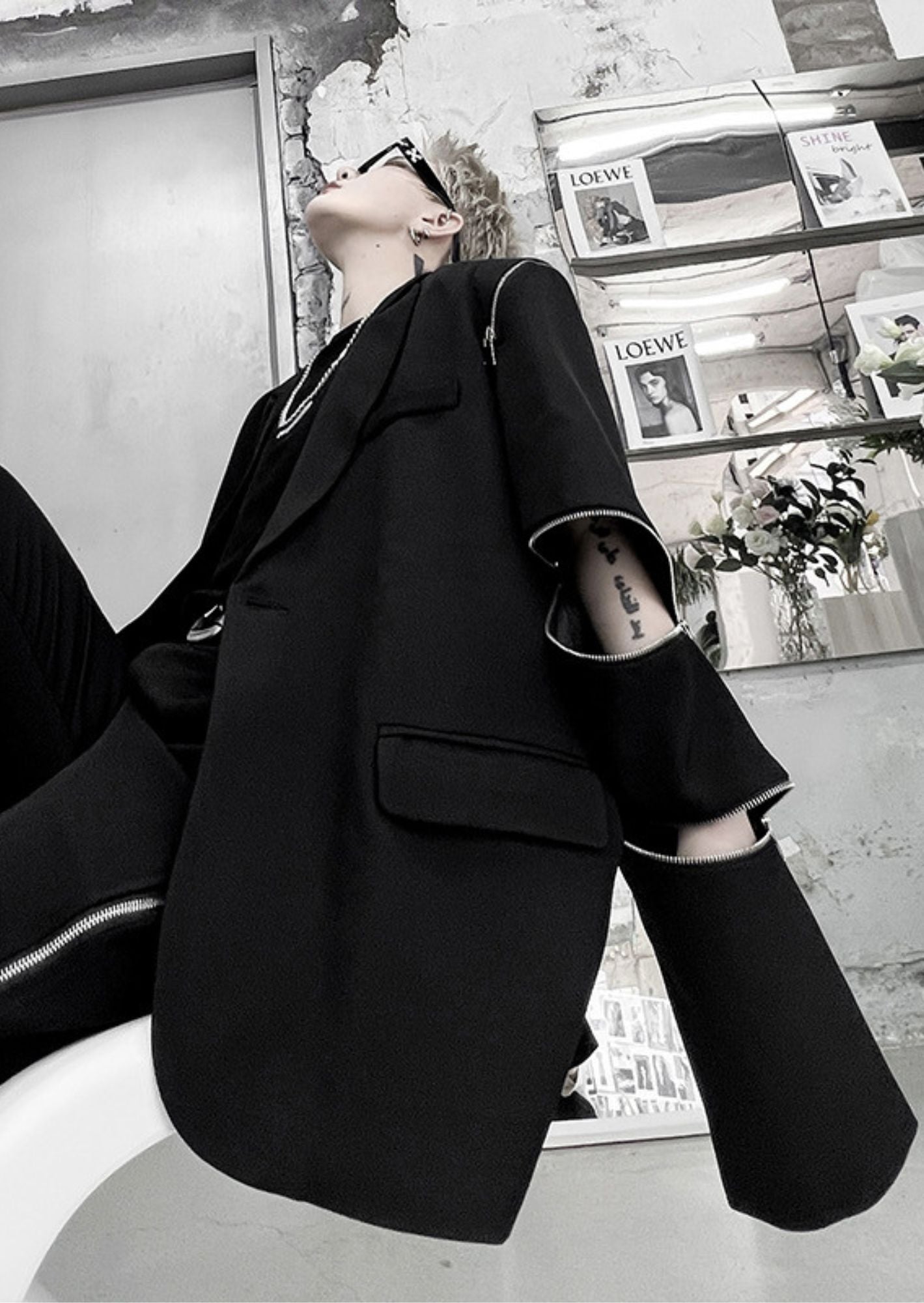 K-Pop Inspired Blazer with Zipper Detailed at the Sleeve