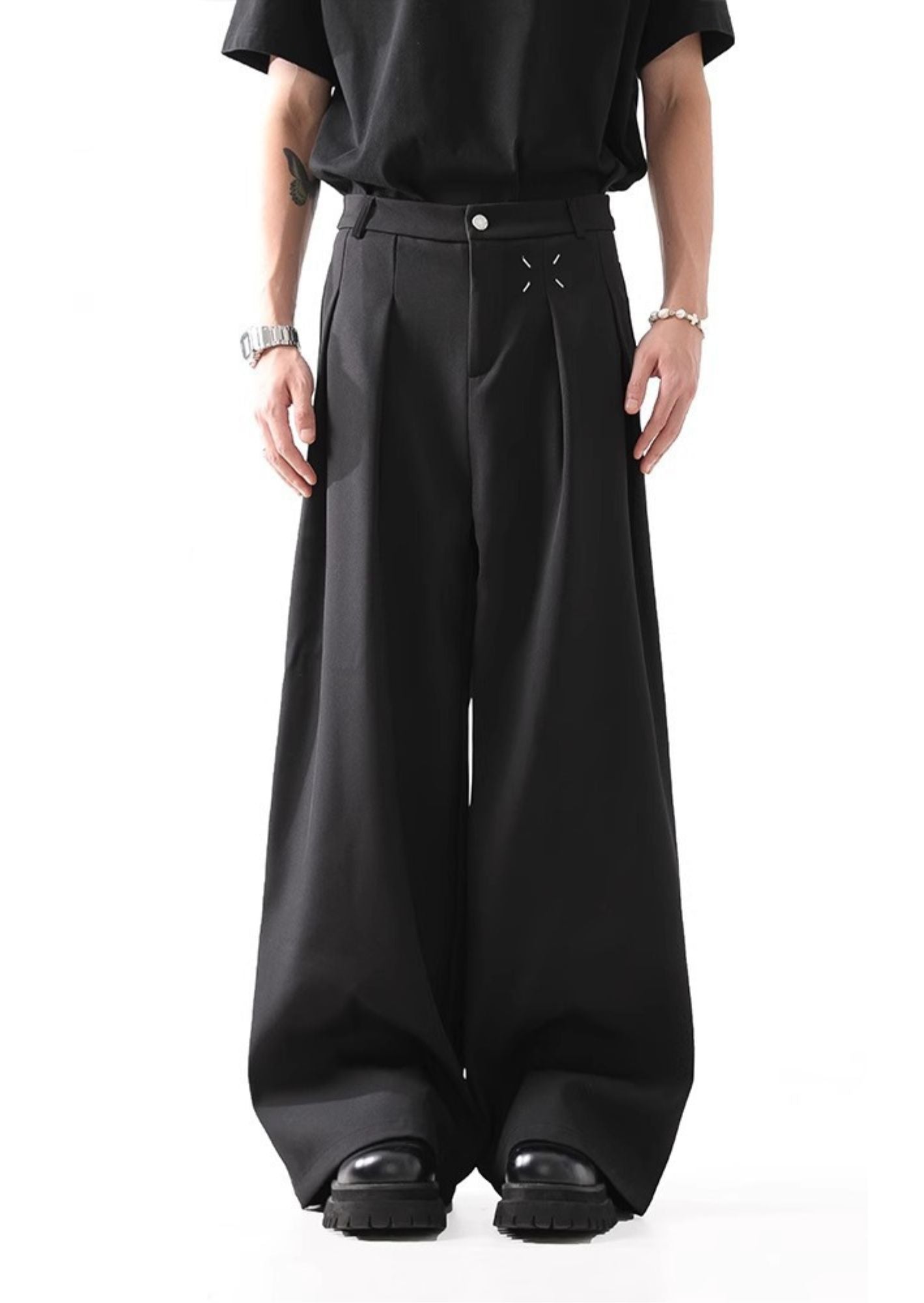 J-Drama Inspired Neo-Minimalist Elegance - Structured Wide-Leg Trousers with Tailored Pleats – BASIC