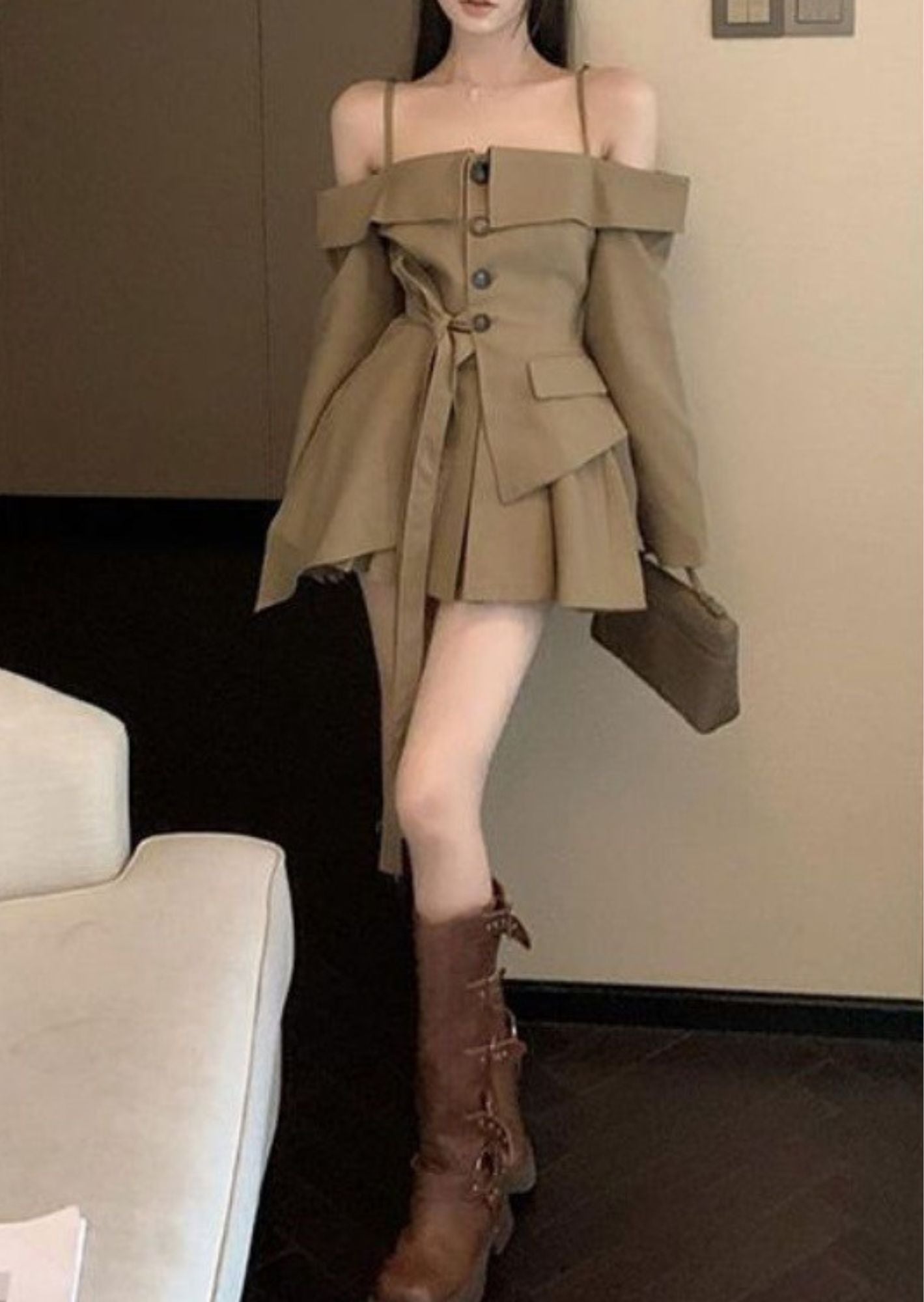 K-Drama CEO-Inspired Power Shirt -  Khaki Pleated Short Skirt – BASIC
