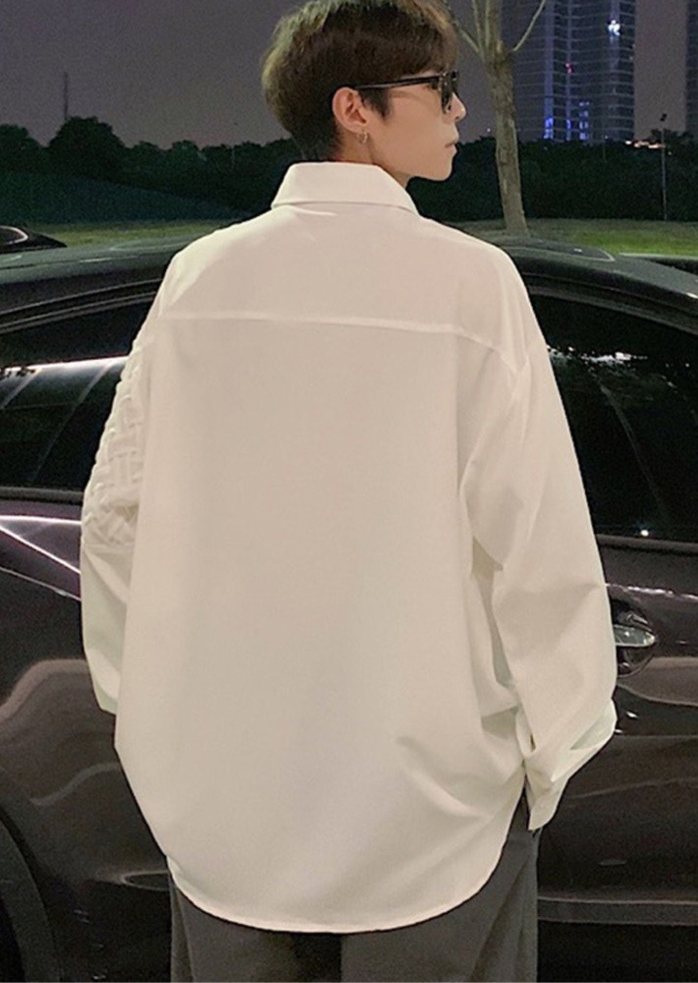 C-Drama Inspired Executive Statement : Asymmetrical White Shirt with Textured Shoulder Panel – Basic