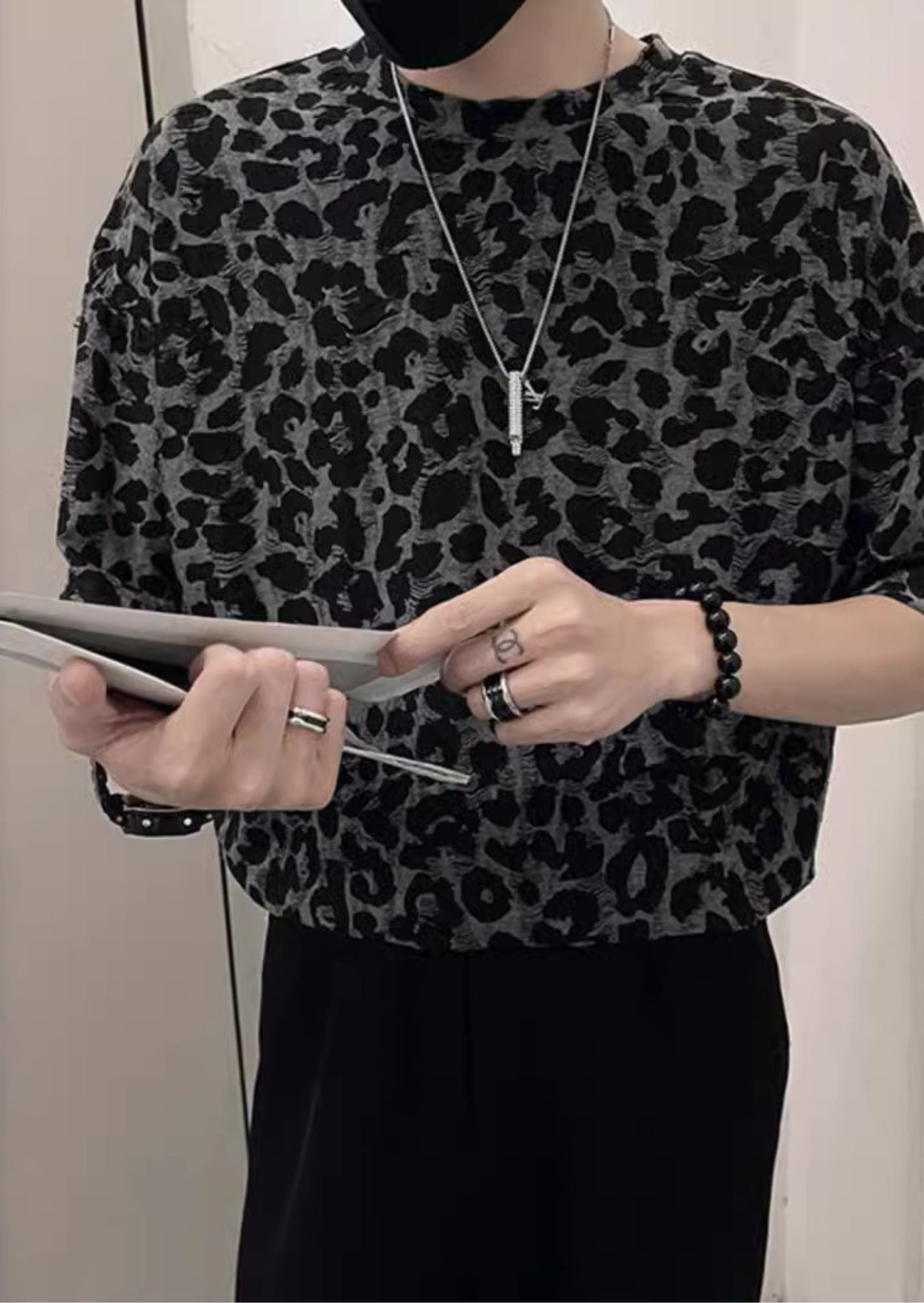 K-Drama Inspired Streetwear Aesthetic -Textured Leopard Print T-Shirt – BASIC