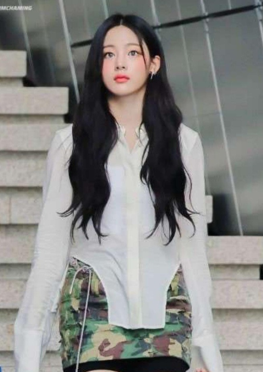 K-Pop inspired Mandarin Collar Asymmetrical Hem Shirt with Piping Hem - BASIC