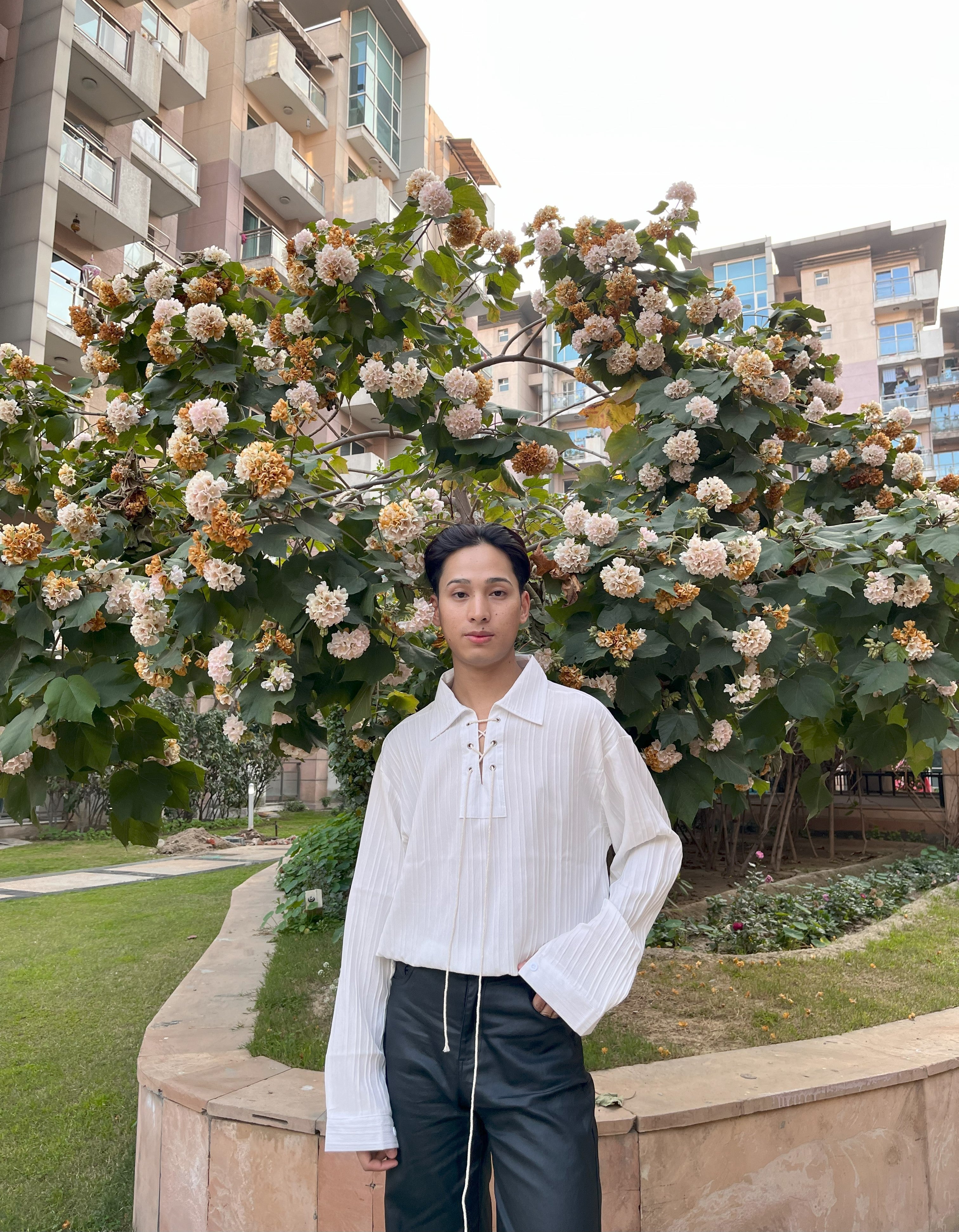 J-Drama-Inspired Minimalist Aesthetic - White Lace-Up Collar Shirt with Relaxed Silhouette – BASIC