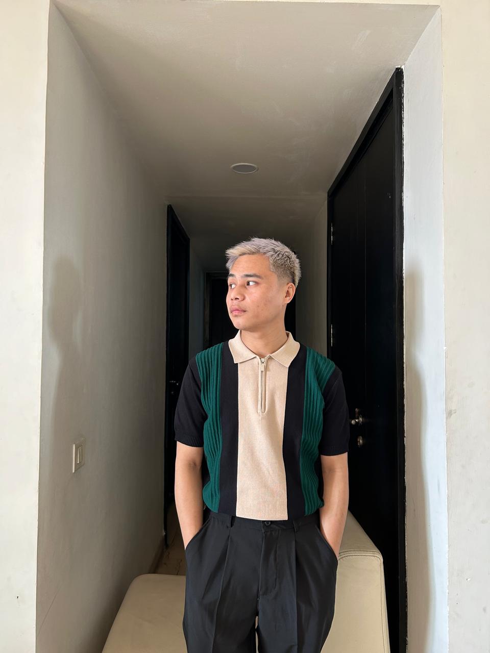 C-Drama Inspired Retro Luxe Style - Colorblock Knit Polo Shirt with Zipper Detail – BASIC