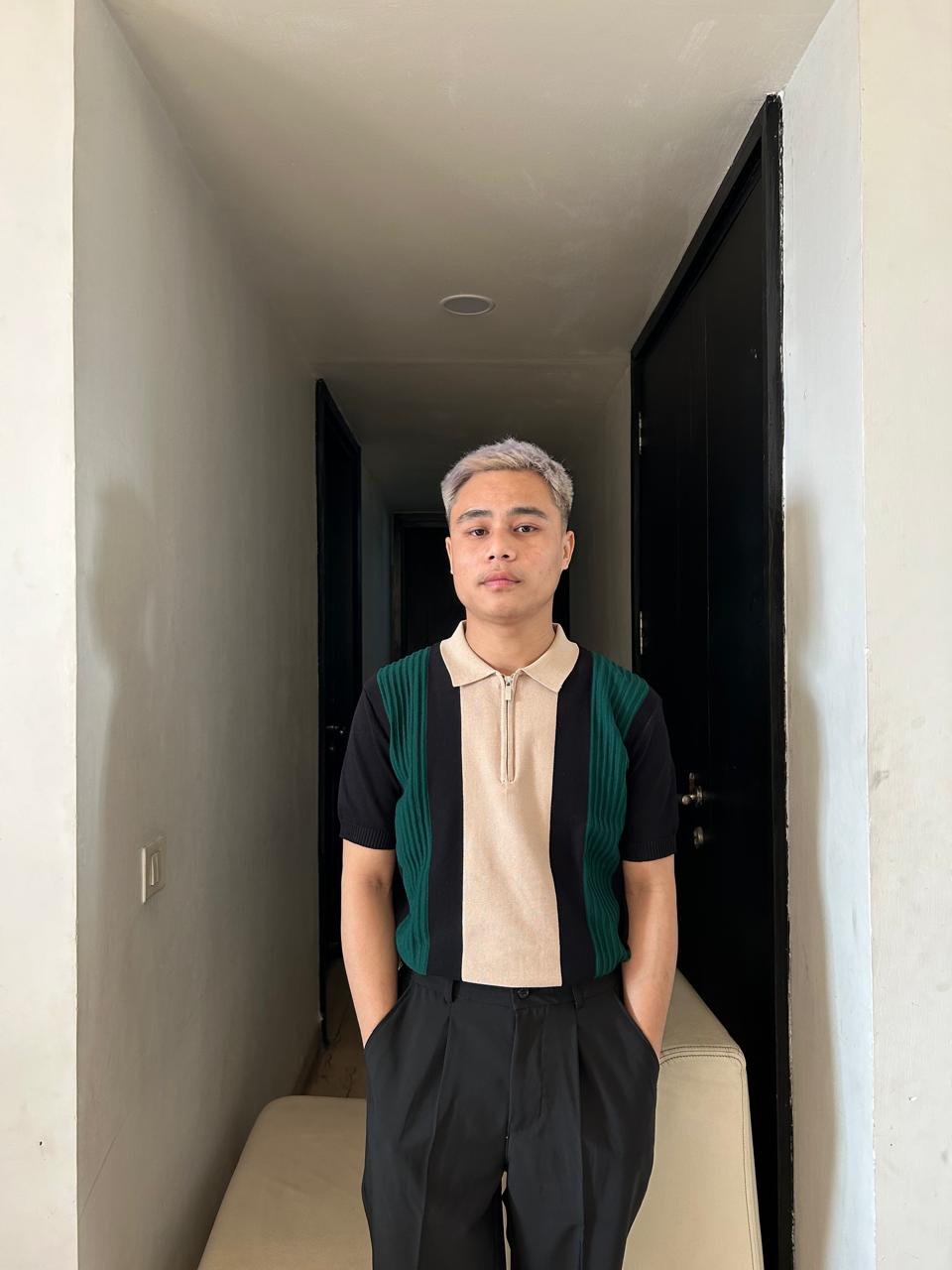 C-Drama Inspired Retro Luxe Style - Colorblock Knit Polo Shirt with Zipper Detail – BASIC