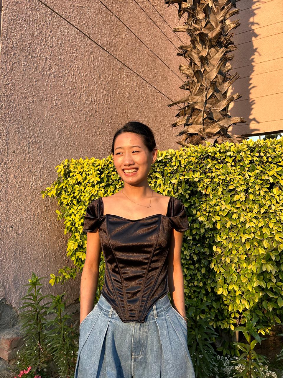 C-Drama Inspired Modern Elegance - Black Satin Off-Shoulder Sweetheart Corset Top – BASIC