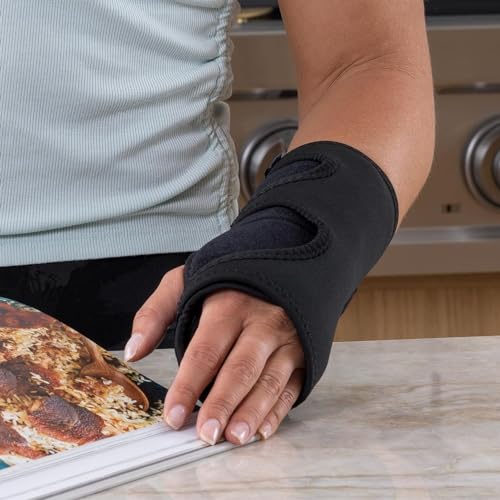 Doctor developed Carpal Tunnel Wrist Brace Support with 2 Straps and Metal Splint Stabilizer - Helps Relieve Tendinitis Arthritis Carpal Tunnel Pain - Reduces Recovery Time for Men Women Left