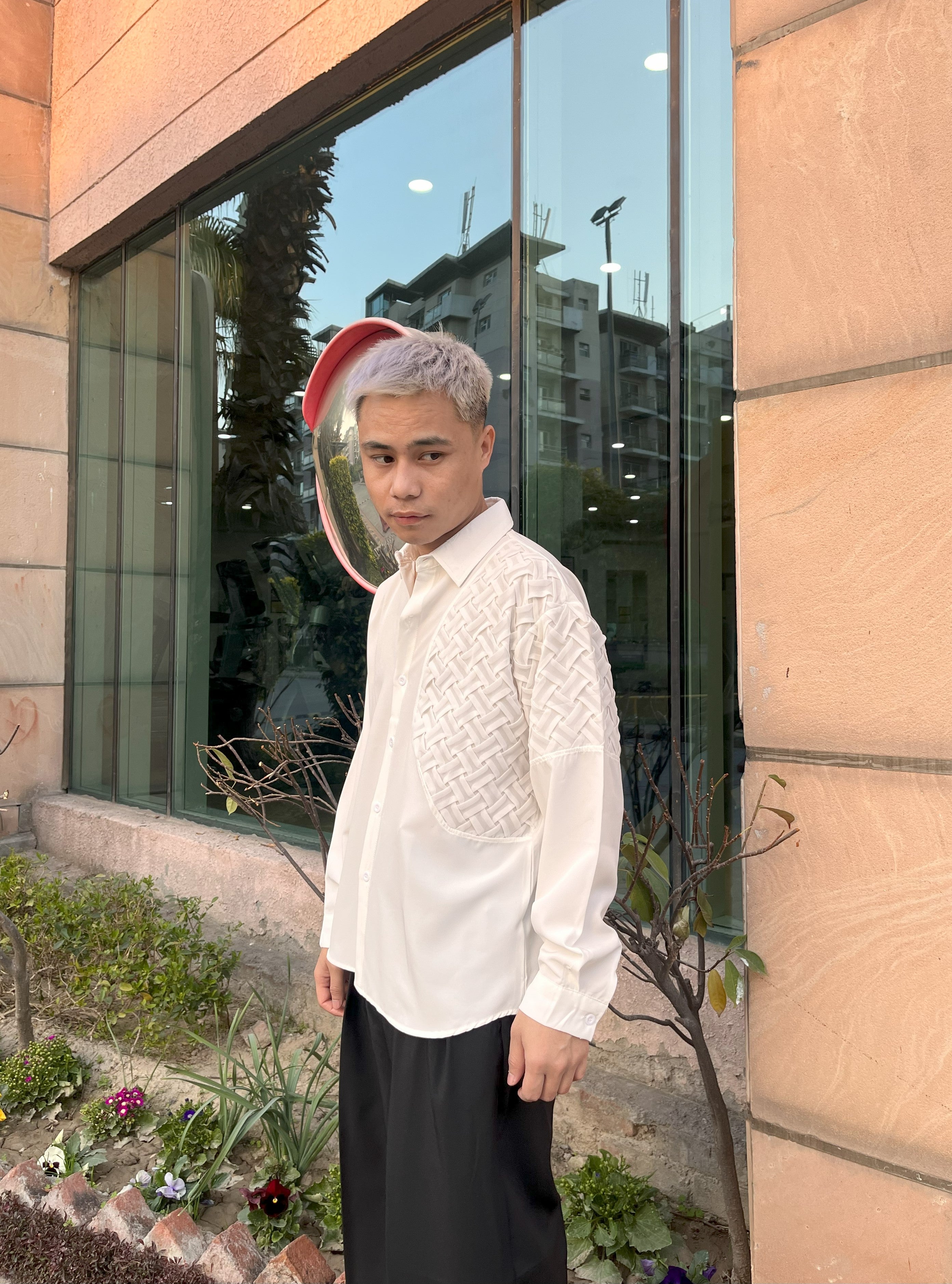 C-Drama Inspired Executive Statement : Asymmetrical White Shirt with Textured Shoulder Panel – Basic