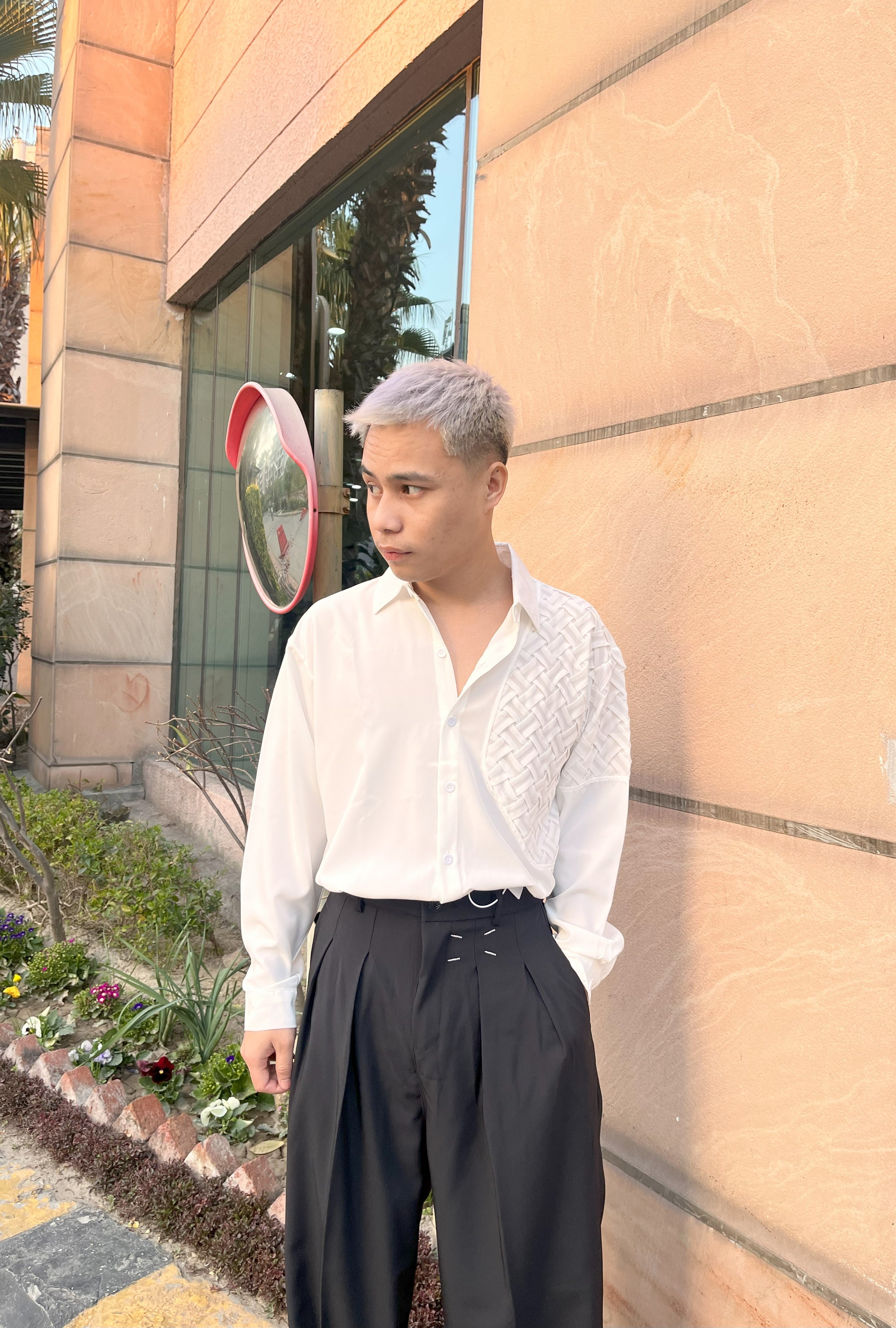 C-Drama Inspired Executive Statement : Asymmetrical White Shirt with Textured Shoulder Panel – Basic